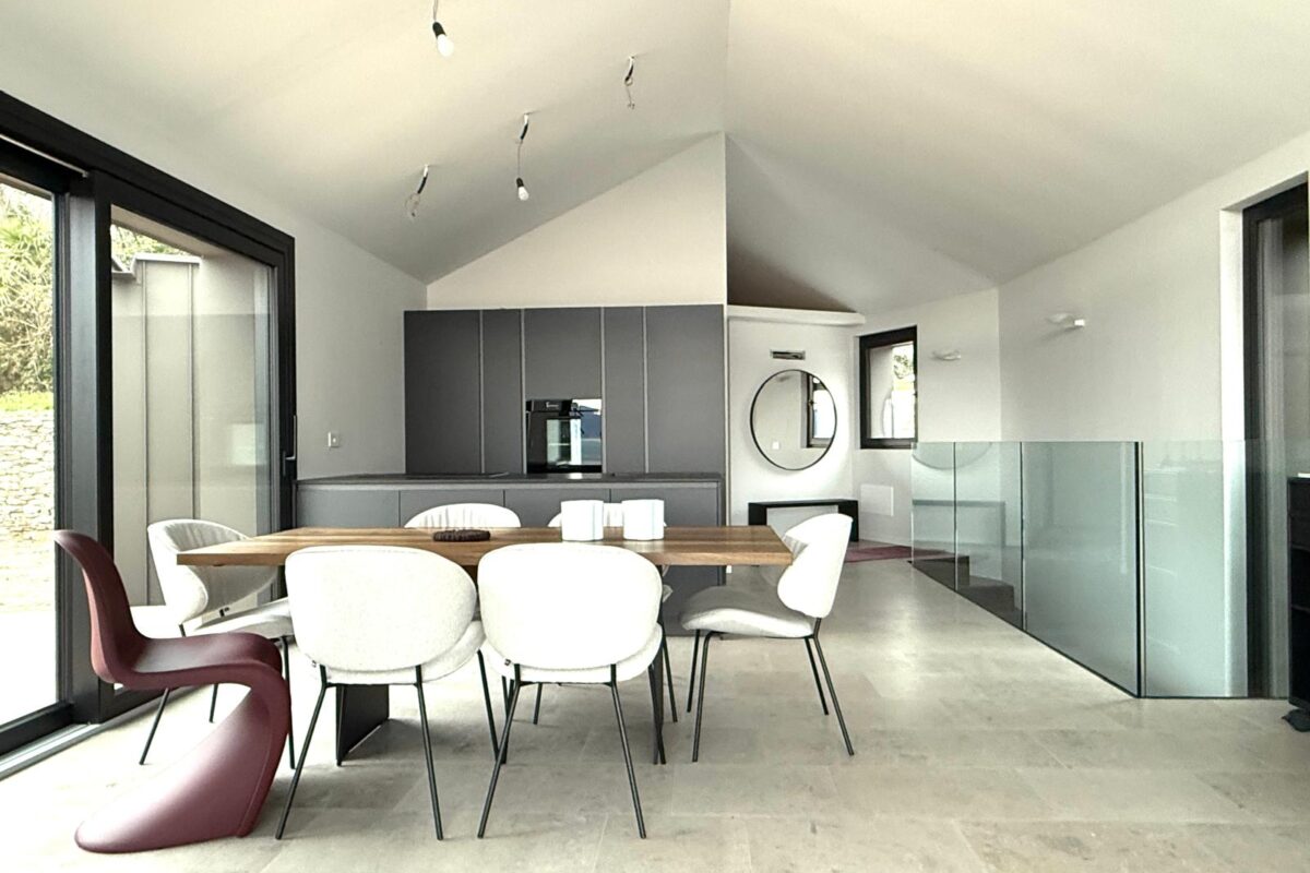 8f580745-8788-4746-a9c4-8299be2ab7c6